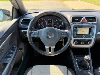 VW EOS 1.4 TSI 90KW //2012 1.MAJITEL KLIMA NAVIGACE SERVISKA - 13
