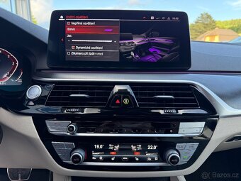 BMW 520d xDrive M SPORT MEGAFULL PANORAMA TAŽNÉ 2022 - 13