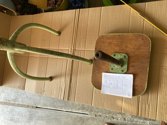 Sedátko staré otočné klavírovka za 500 - 13