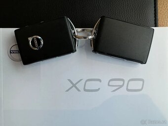 Volvo XC90 2.0 D5 Momentum AWD - 13