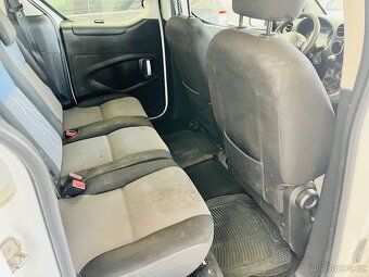 PEUGEOT PARTNER 1.6 HDi TEPEE 5 MÍST TAŽNÉ KLIMA - 13