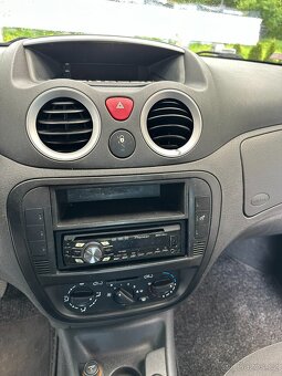 Citroen C2 1.1 44kw r.v.2006 - 13