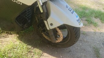 Kymco downtown 300i super stav - 13