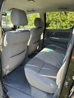 Toyota Hilux 2.5 D-4D 145 City - 13