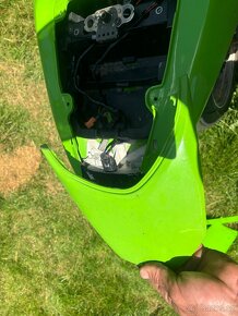 Rozprodam Kawasaki Zx10R Ninja 04-05 na nahradni dily - 13