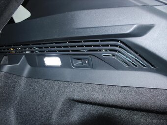 Volkswagen ID.4 Max Pro Perf. SOH 93% ČR 1.maj  Pro Prf.150k - 13
