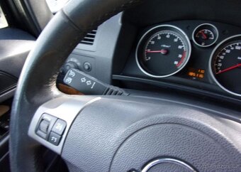 Opel Zafira 1.8i 103kW 7MÍST 185 000KM TOP benzín manuál - 13