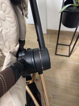 Cybex Mios Beige Flowers Platinum - 13