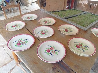 ART DECO FAJÁNS RUČNĚ MALOVANÝ TALÍŘ - SARREGUEMINES FRANCIE - 13