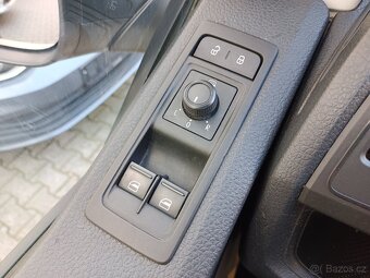 VW Transporter Long 2.0TDI 75kW 3-místa Park. senz. zadní - 13