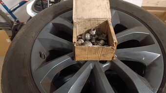 Sada alu kol 17" s letními pneumatikami 235/55 R17 (5×108) - 13