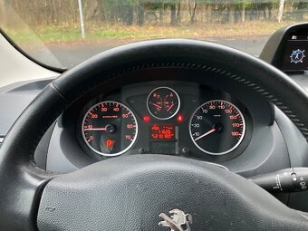 Peugeot Expert Tepee - 13