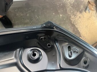 Škoda Yeti Face přední kapota - 13