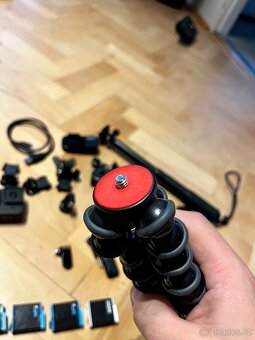 GoPro hero 10 black + max lens mod + příslušenství - 13