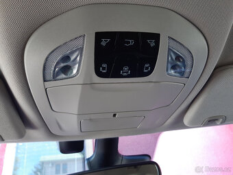 Chrysler Pacifica 3,6L,r.v.2022, kůže,7mít,TopStav,39.000 km - 13