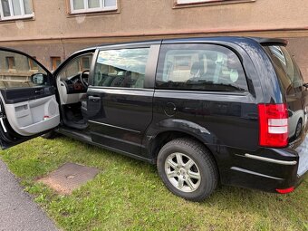 Chrysler Grand Voyager 2,8 CRD - 13
