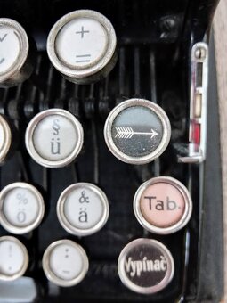 STAROŽITNÝ KUFŘÍKOVÝ PSACÍ STROJ ERIKA 6 A.-G. Vorm. Seidel - 13