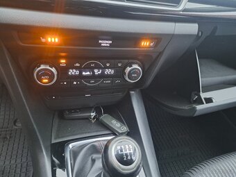 Mazda 3 2.0 Skyactiv-G Xenony - 13