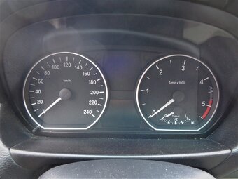 BMW 1 E87 118D 105kW automat - náhradní díly - 13