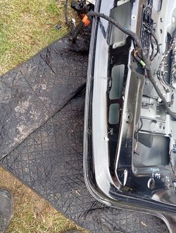 MERCEDES BENZ ML W164, 5 DVEŘE, VÍKO KUFRU  PĚKNÉ, ČERNÉ, - 13