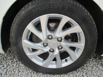 Toyota Auris 1.6 - 13
