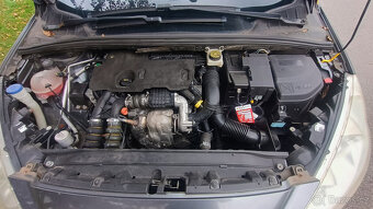 Peugeot 308 kombi 1.6 HDi, nafta, 210 000 km - 13