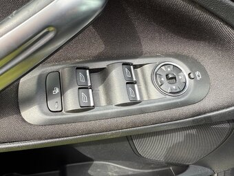 Ford S-Max 2.0TDCI.120KW,Navi,Automat,2014 - 13