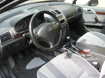PEUGEOT 407 SW 1.6 HDI - 13