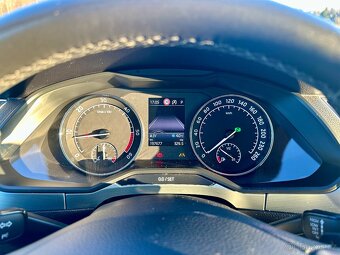 Skoda superb 2.0 tdi 140kw DSG - 13