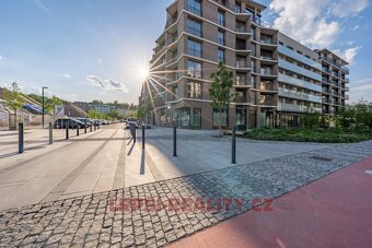 Nadstandartní byt 1+kk s balkonem na dobu 6 měsíců a více - 13