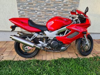 Honda VTR 1000 Firestorm - 13