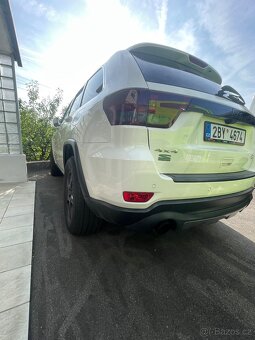 Jeep Grand Cherokee WK2 - 13