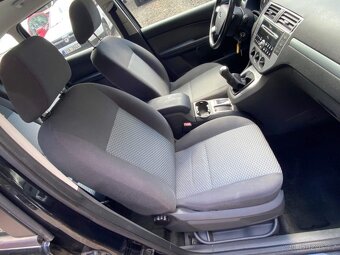 Ford Focus C-Max Trend 1.8i 92kW klimatizace el.okna nové ČR - 13