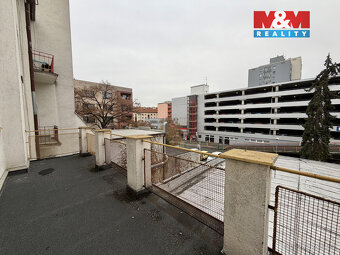 Pronájem bytu 3+1, 140 m² v centru Pardubic - 13