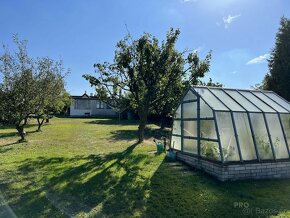 Zděnná chata s rozlehlou zahradou, 55 m2, Zahořany - 13