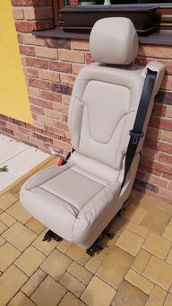 Prodám Mercedes Benz třídy V 250d 4matic - 13