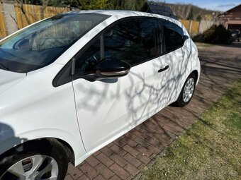 Peugeot 208 1.4Hdi  50kw - 13