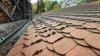 Dřevěná pergola se střechou z tašek - 13