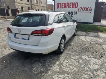 Opel Astra kombi, 1.5 CDTi, 77kw, klimatizace, park.kamera - 13