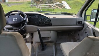 Vw LT 35 2.5 tdi rok 2005 dovoz naj 130 tis km - 13