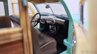 1:18 FORD WOODY 48 - 13