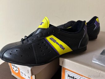 Botas tretry NOVÉ - 13