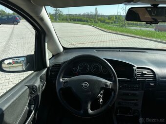 Opel Zafira 1.8 / 7 míst - 13