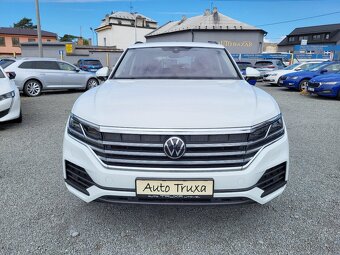 VW Touareg 3.0 V6 TDi 170kW Tiptronic - ČR - 21.000 km - 13