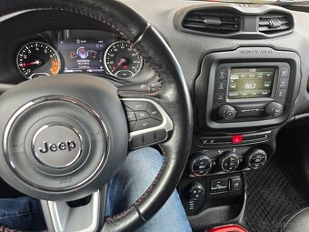 2017 Jeep Renegade Trailhawk 4x4, odpočet DPH - 13
