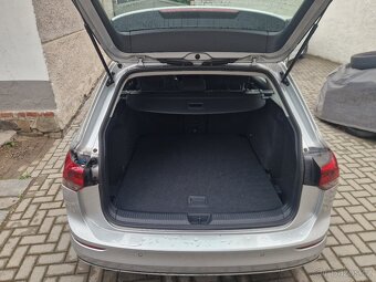 Vw Golf VIII combi 1.5eTsi 110kw DSG - 13