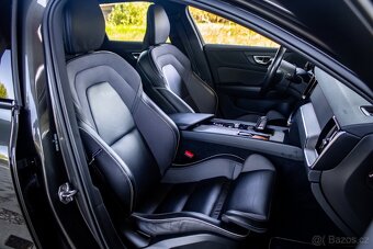 Volvo V60 B4 MildHybrid Momentum Pro AT8 - 13