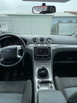 Ford S-Max - 13