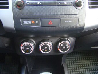 Mitsubishi Outlander 2.0i MIVEC - 13