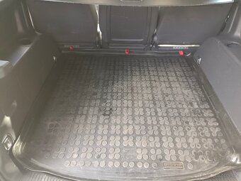 VW Touran CROSS - 13